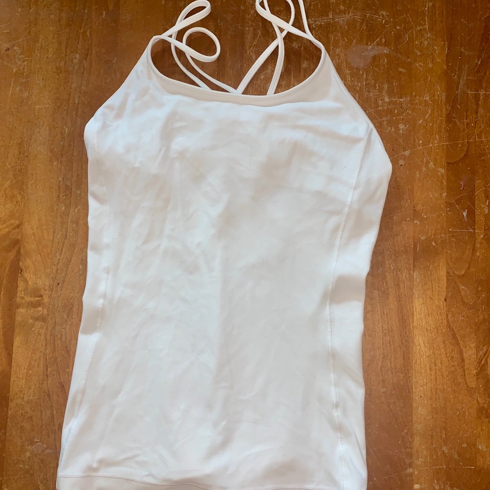 Lululemon Free to be tank